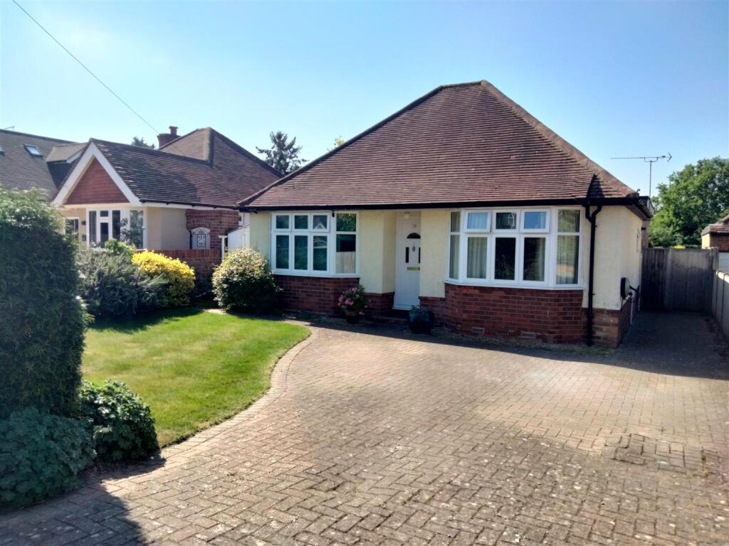 3-bed detached on Napier Road, Maidenhead, £782,000