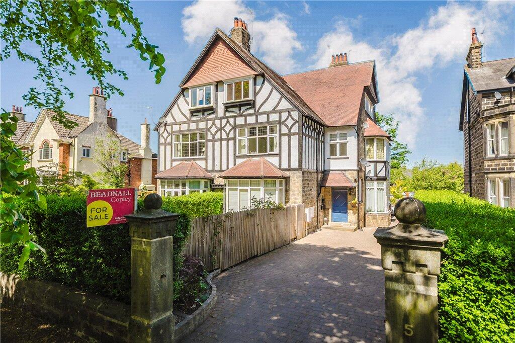 Main image of property: Langcliffe Avenue, Harrogate, North Yorkshire