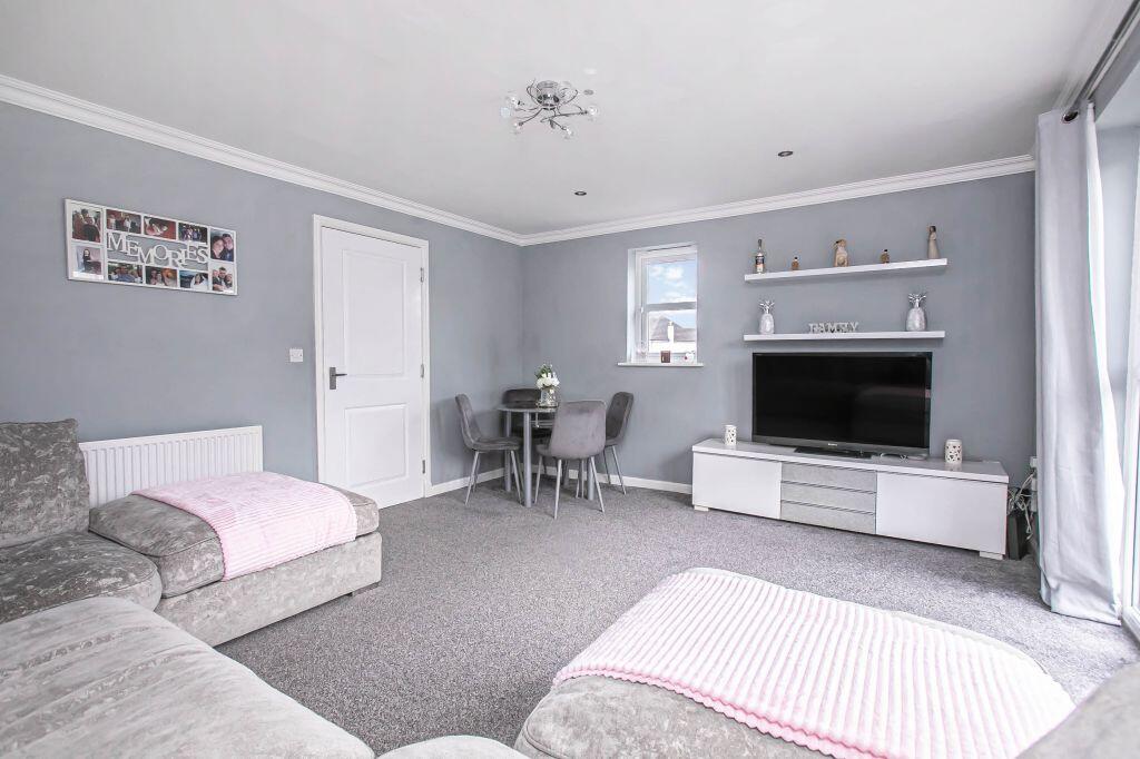 House in Dunfermline, Fife - View 5