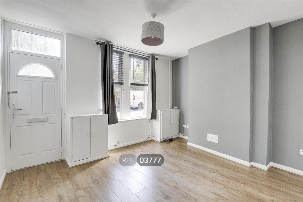 House in Nottingham, Old Basford - View 4