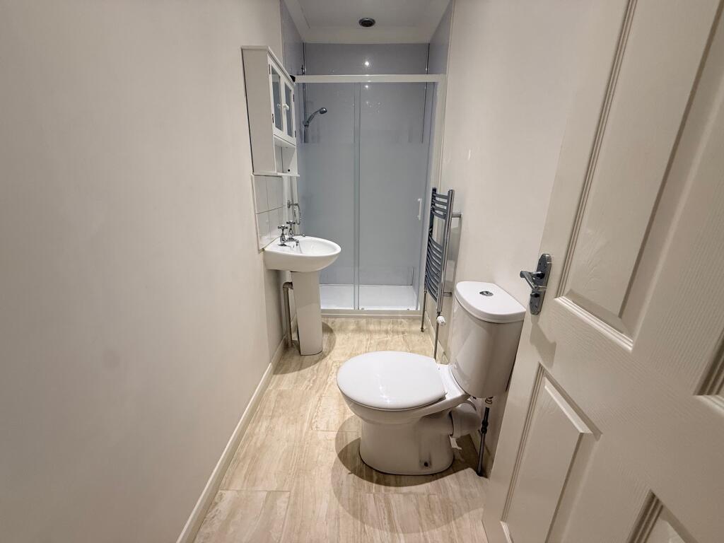 Additional image 10 of St. Michaels Avenue, Yeovil, Somerset, BA21 4LJ