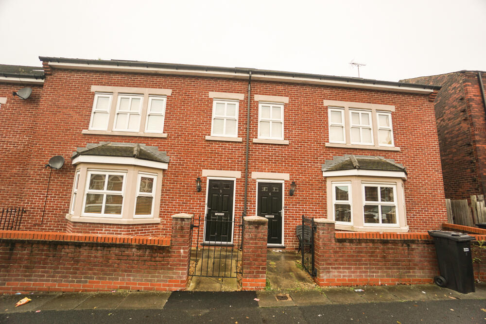 Main image of property: Purlbrook Court, Brownlow Road, Horwich, Bolton, BL6