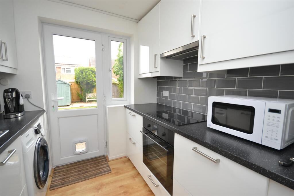 House in Basingstoke and Deane, Viables - View 5