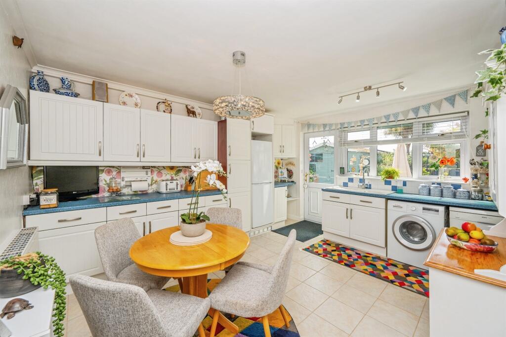 House in Derby, Boulton Moor, Elvaston - View 4