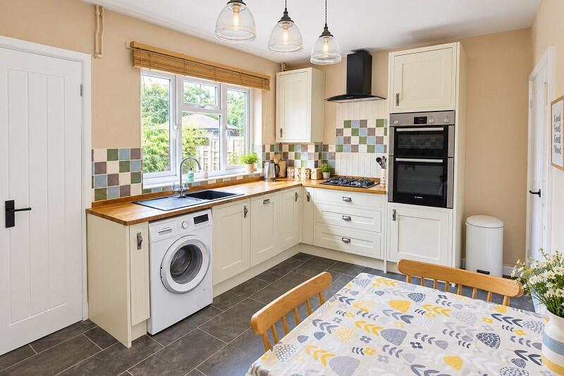 House in New Forest, New Milton - View 5