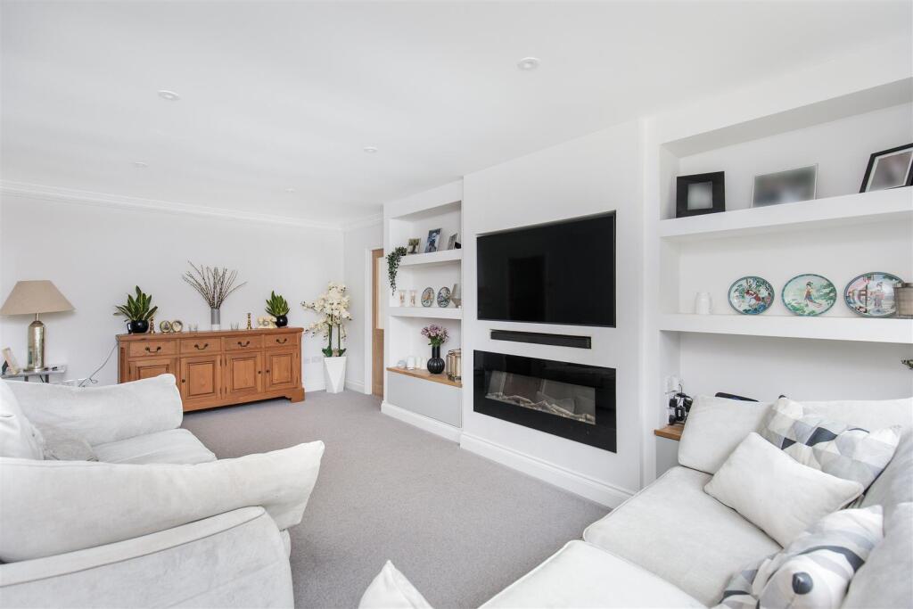 Felton Close, Morpeth, NE61 photo 2