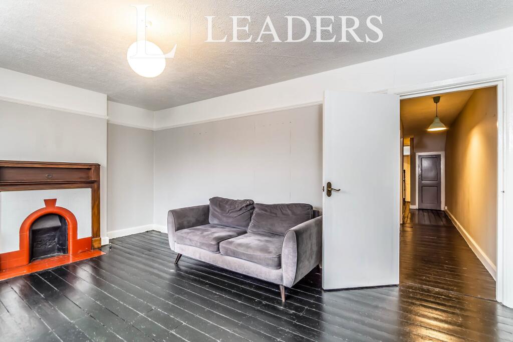 Main image of property: Brighton Road, CR2