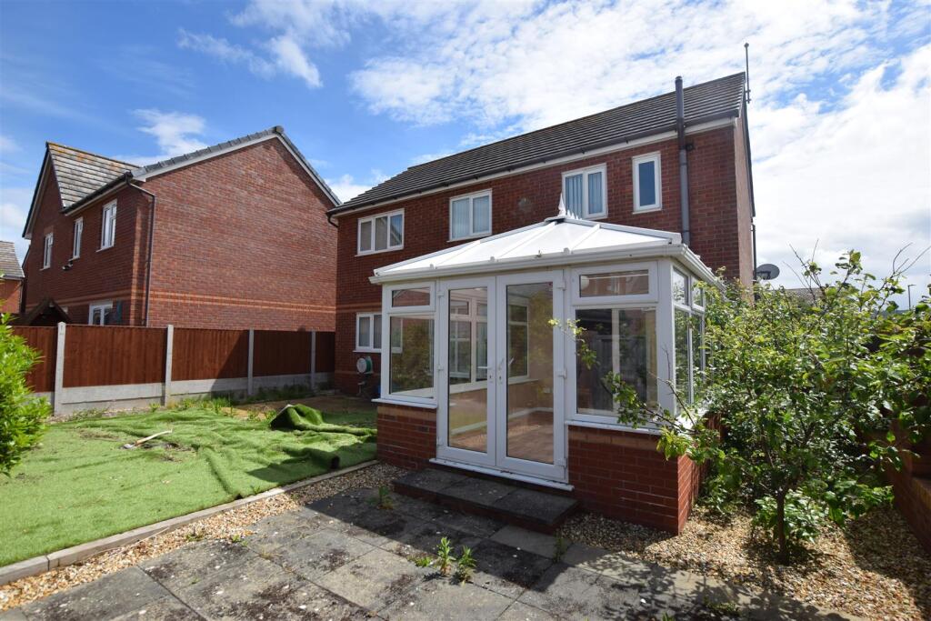 Main image of property: Pen Y Cae, Belgrano, LL22