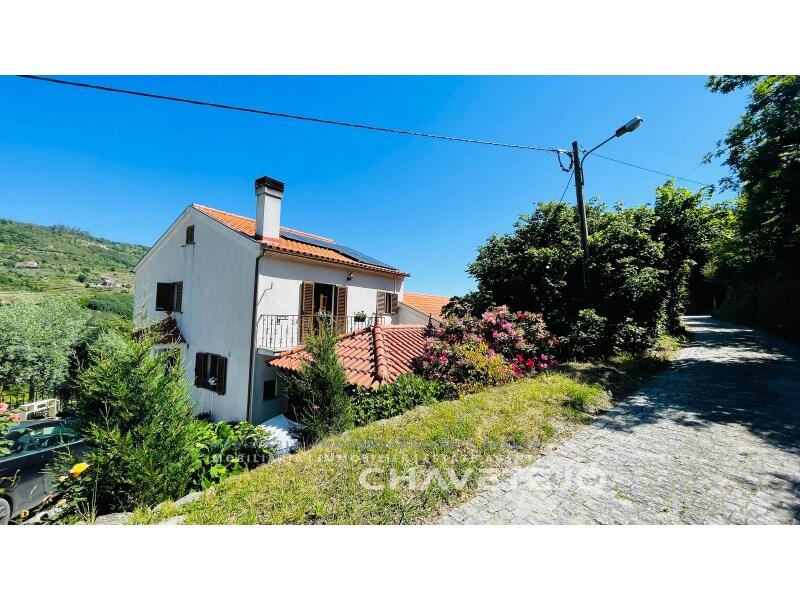 Main image of property: Beira Litoral, Oliveira do Hospital