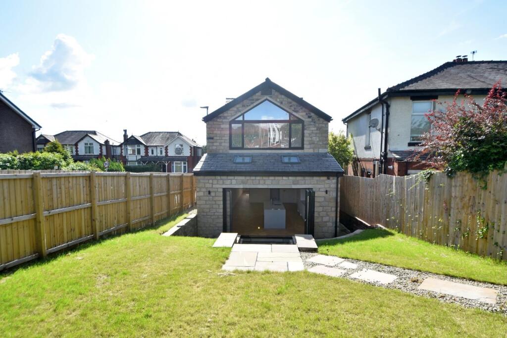 Walmersley Road, Bury photo 2