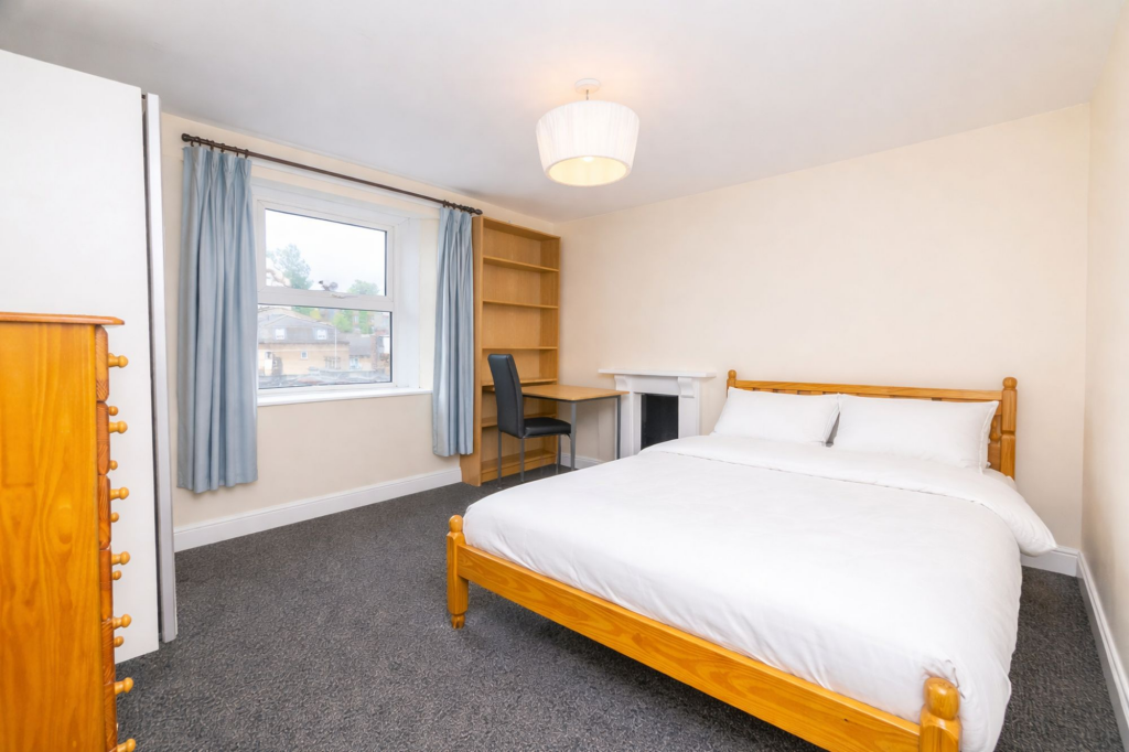 Apartment in Bristol, The Triangle, Clifton - More