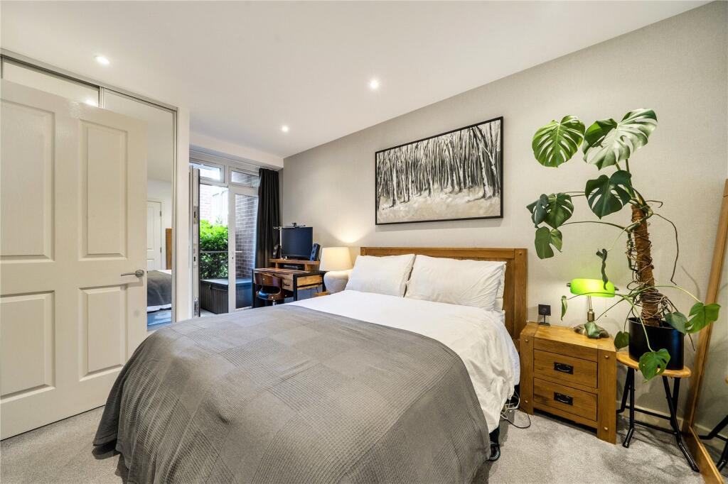Apartment in London, Forestdale - View 4