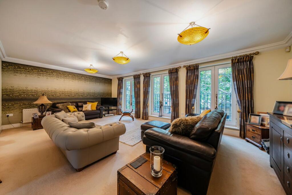 House in Bromley - View 3