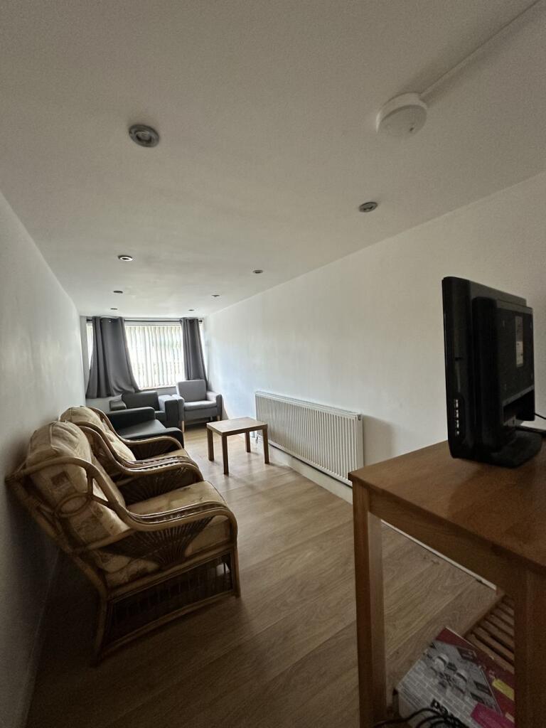 House in Nottingham - View 3