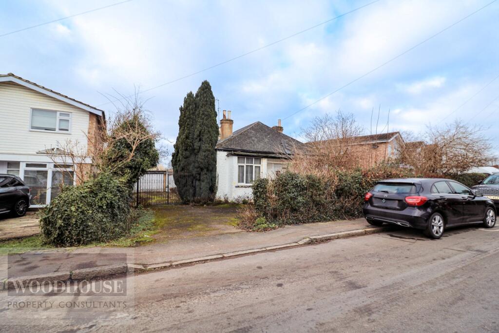 Main image of property: Old Nazeing Road, Broxbourne, EN10