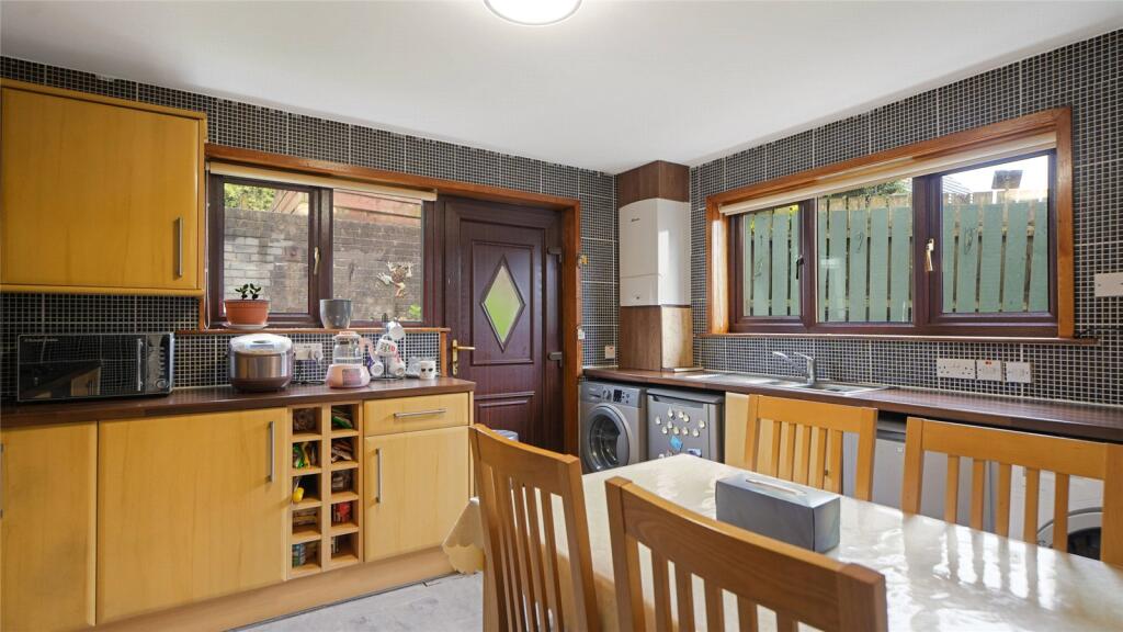 House in Glasgow, East Dunbartonshire - View 4