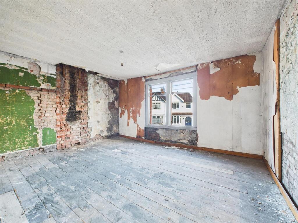 10 - Development Opportunity for Auction, Bedminst