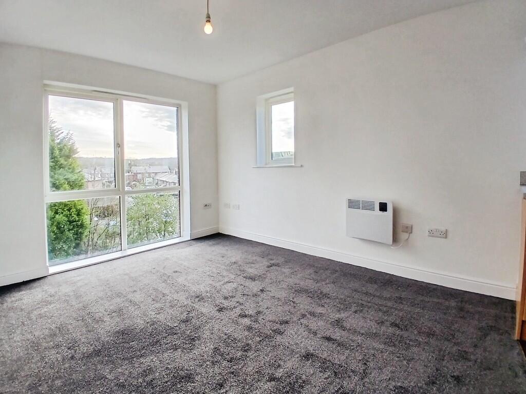 1 Schofield Place, Milnrow, OL16 3DN photo 3