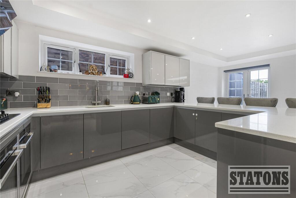 Additional image 11 of Upland Drive, Brookmans Park, Hatfield, Hertfordshire, AL9