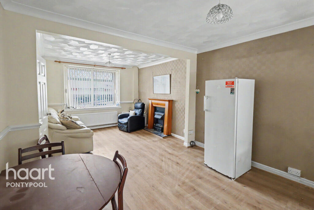2-bed terraced on Merchants Hill, Pontypool, £145,000