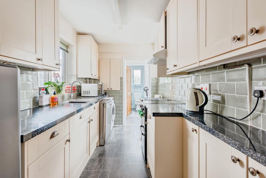 House in Reigate and Banstead, Surrey - More