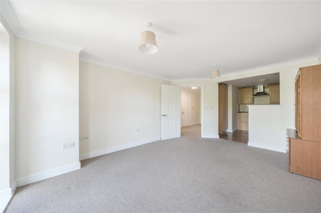 Apartment in Brighton - More