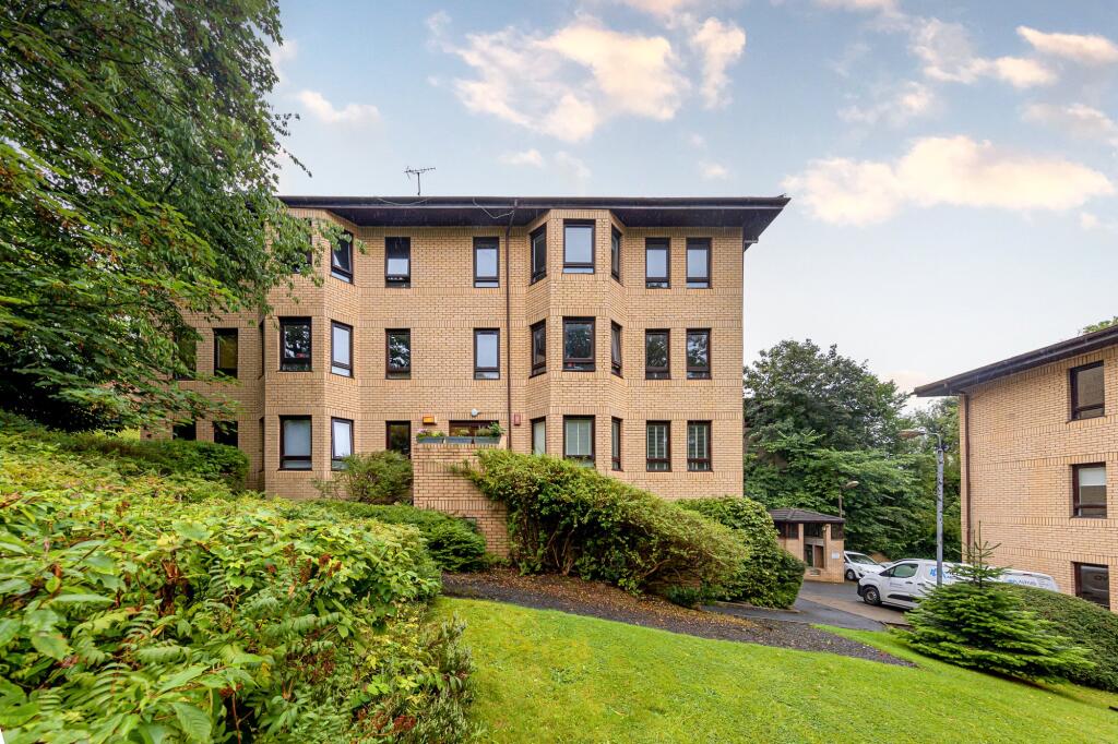 2-bed flat on Fortrose Street, Partick, Glasgow, £199,000