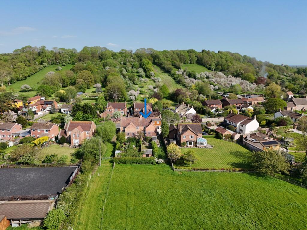 Burton Row, Brent Knoll, Highbridge, Somerset, TA9 - View 2