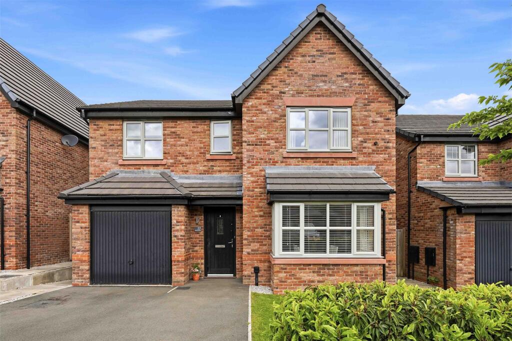 4-bed detached on Wightman Avenue, Macclesfield, £530,000