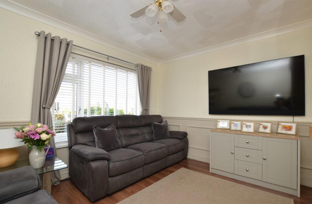 Perfect First Home on Columbia Way, King's Lynn photo 4