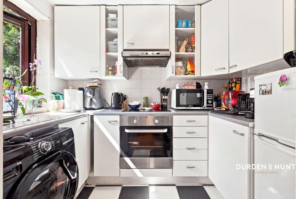 Apartment in London - View 5