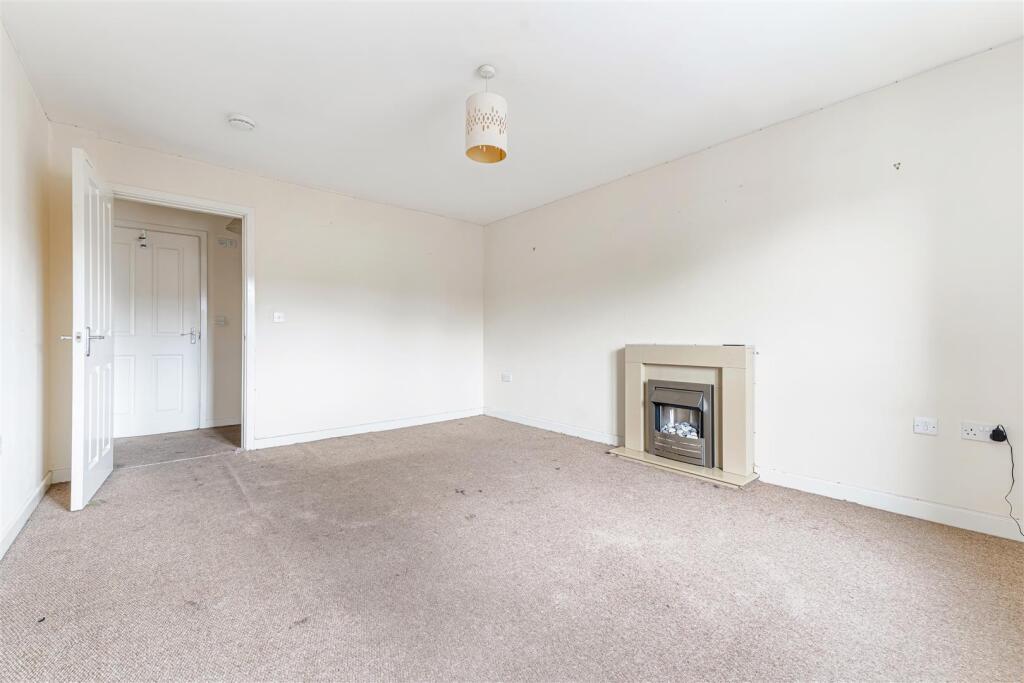 Apartment in Weston-super-Mare, Bournville - View 4