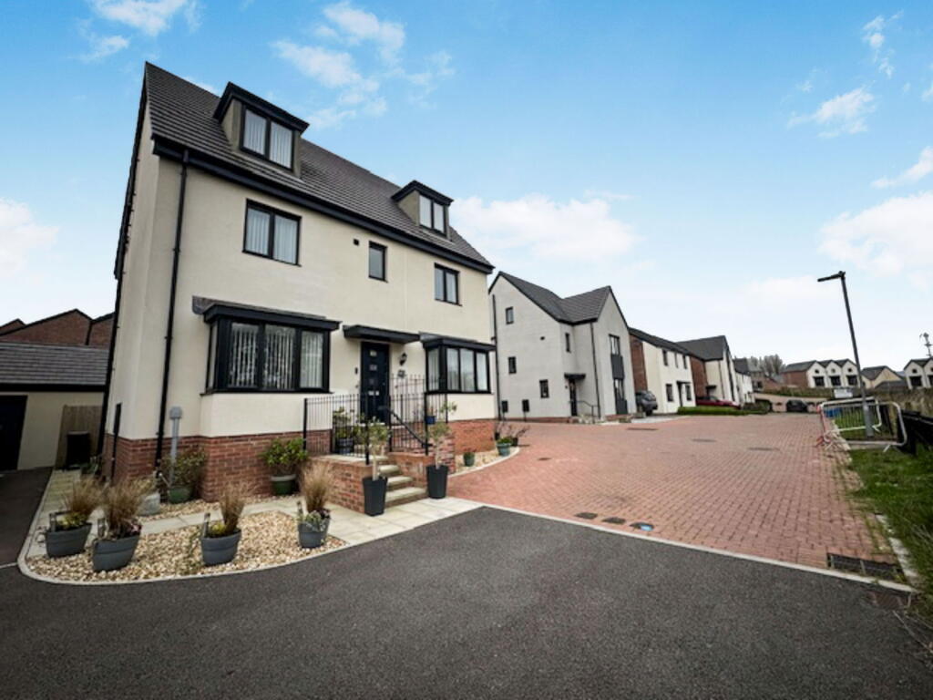 Main image of property: Clos Thomas,Old St. Mellons,Cardiff,CF3 6YR