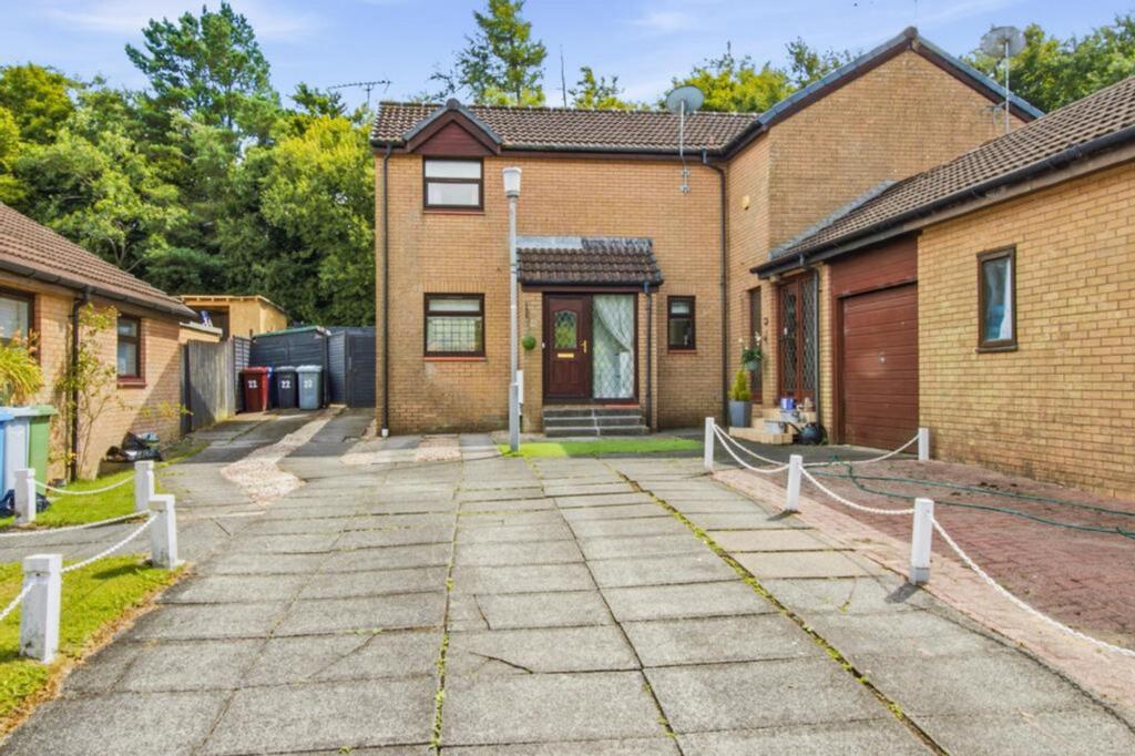 Mountherrick, East Kilbride, G75 photo 4