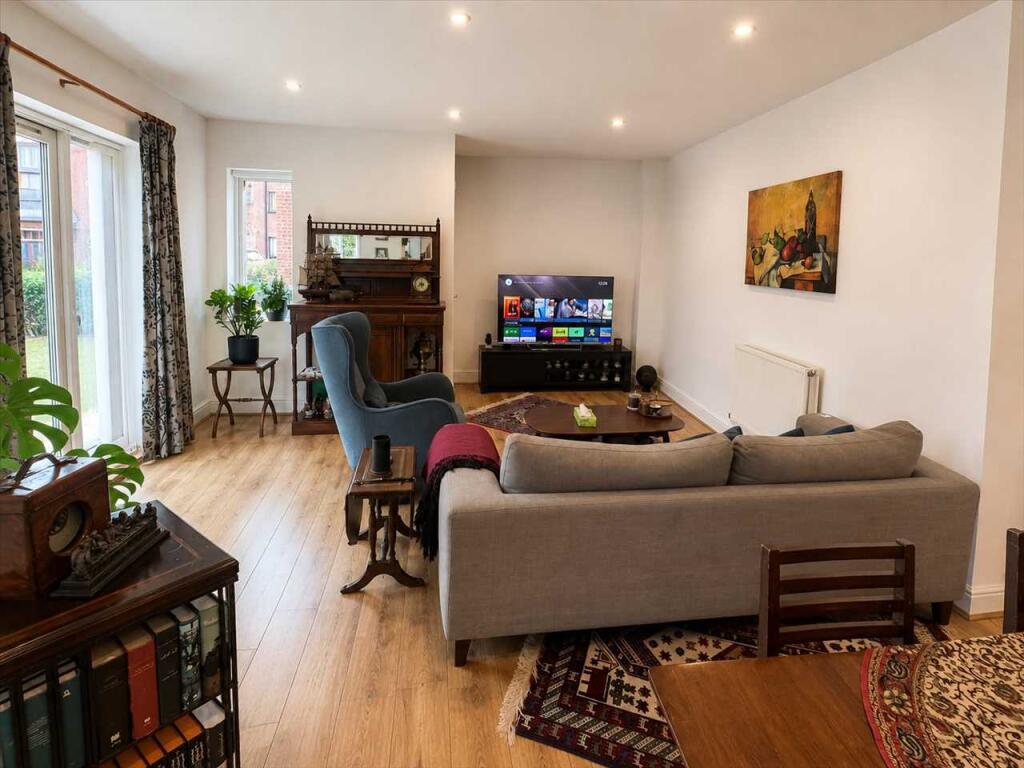 Apartment in London, Sudbury Hill - View 4