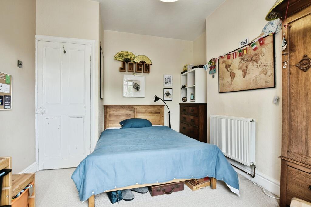 House in Macclesfield, Moss Rose - More