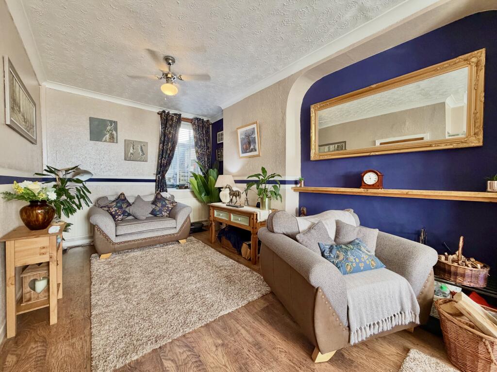 Dock View Road, Barry, CF63 photo 3