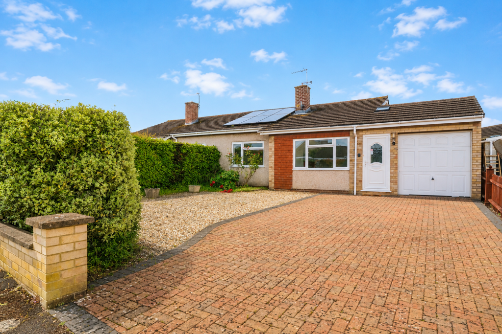 Main image of property: Mizzymead Rise - A spacious bungalow with a charming south-facing garden