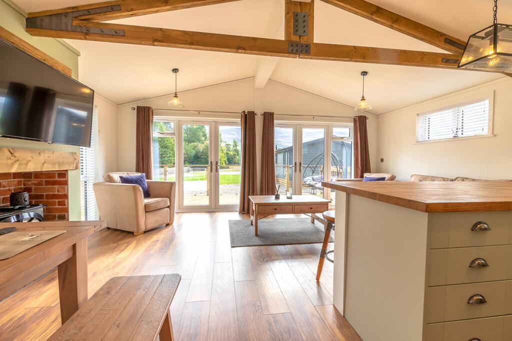 Lodge 19 The Sanctuary, Fort Augustus, PH32 4BG photo 2