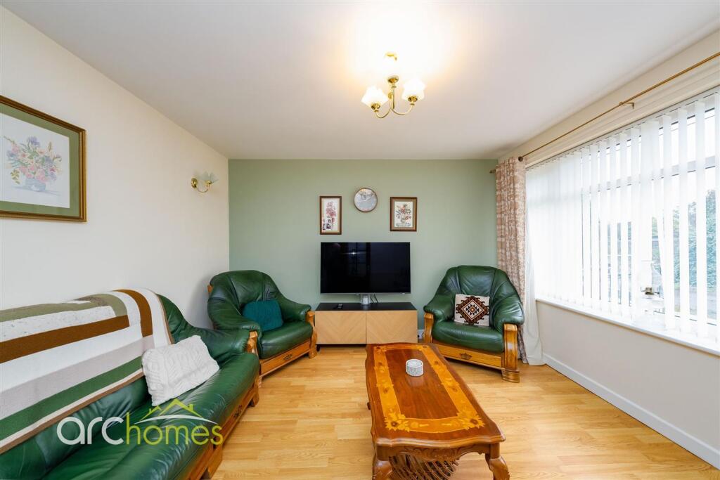 House in Wigan, Greater Manchester - More