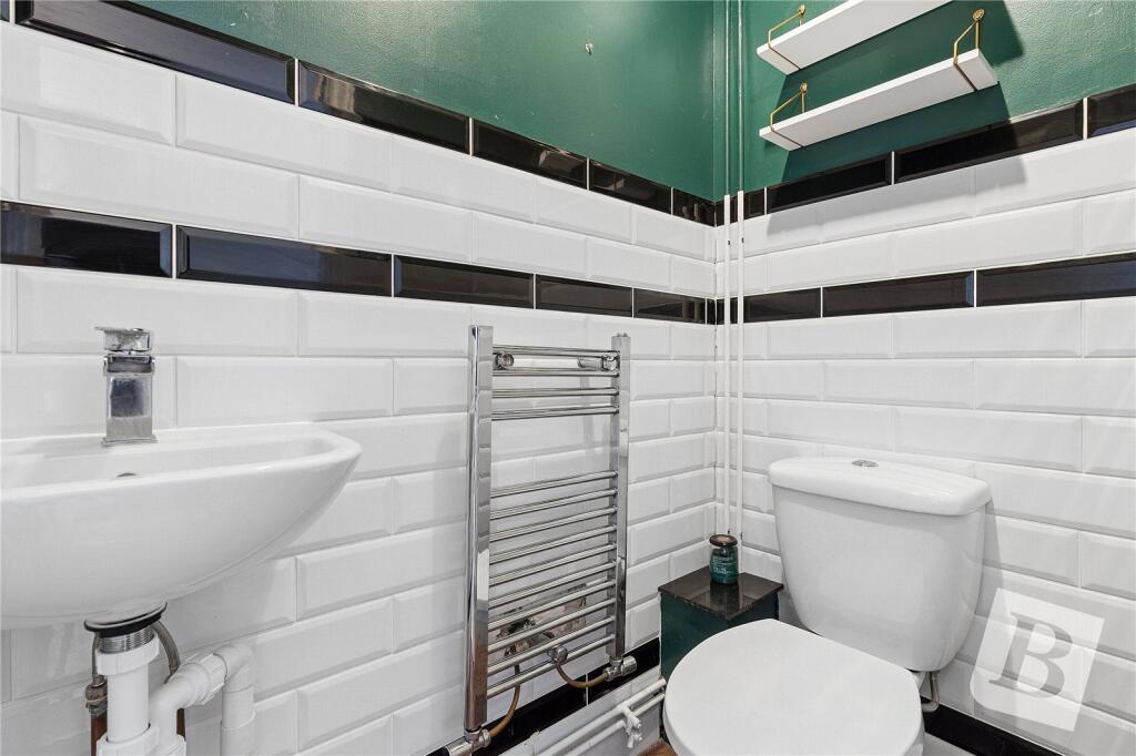 House in Southend-on-Sea - View 5