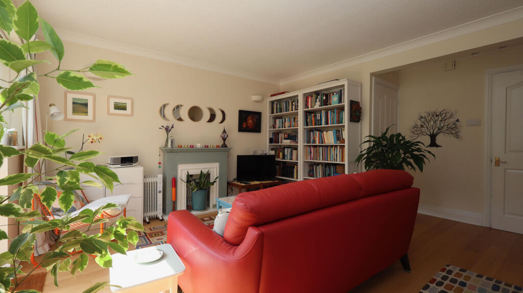House in Glastonbury, Somerset - View 4