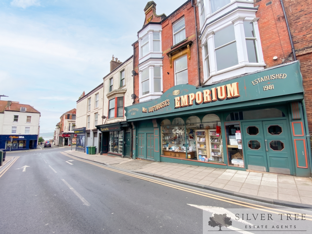 Main image of property: 3B, Queen Street, Scarborough, YO11 1HA