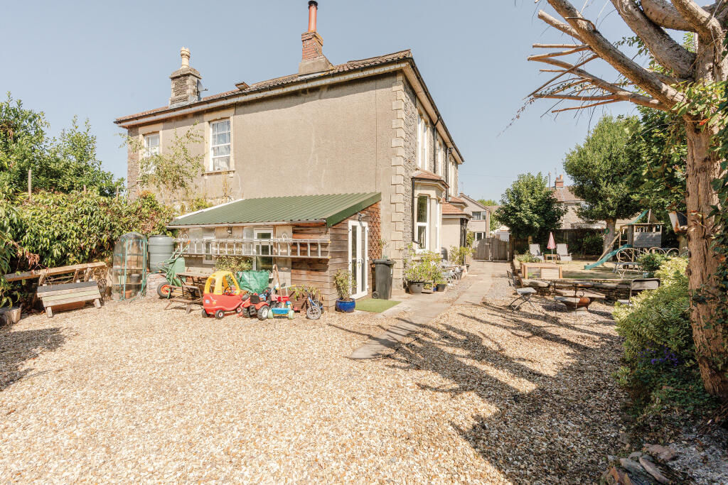 House in Bristol - More