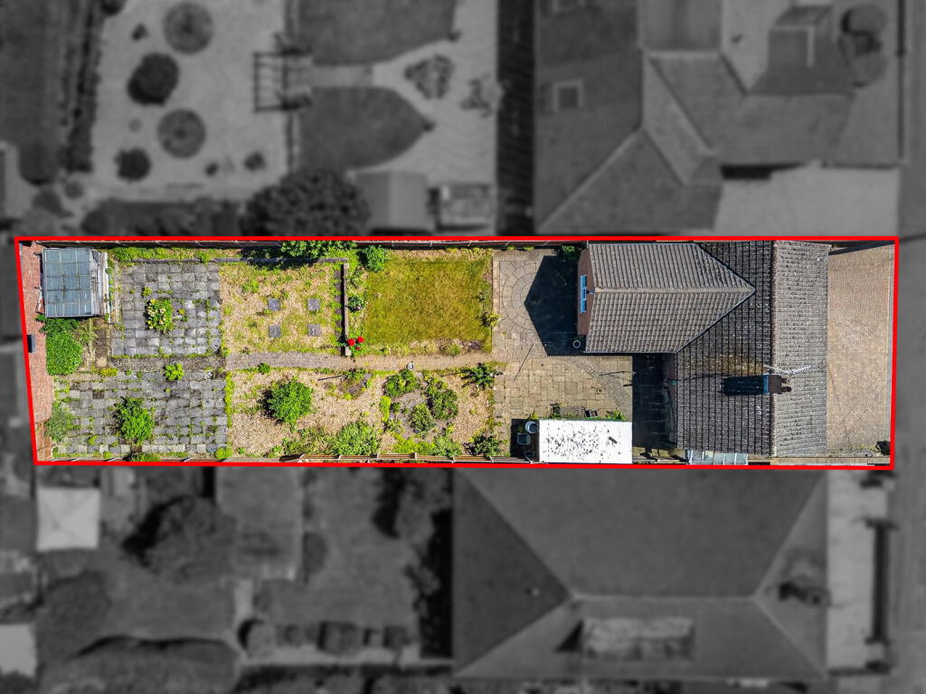House in Kettering, Brambleside - View 3