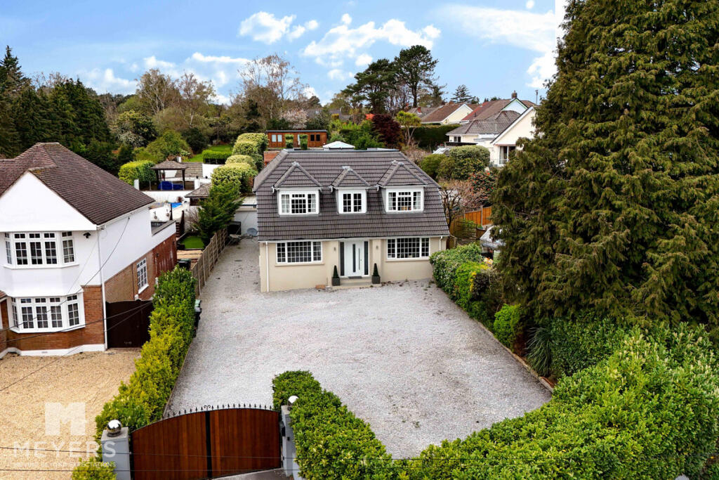 Main image of property: New Road, Ferndown, BH22 8