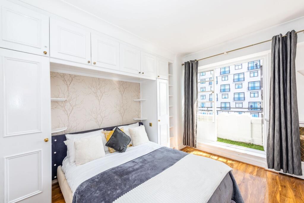 Apartment in London - View 2