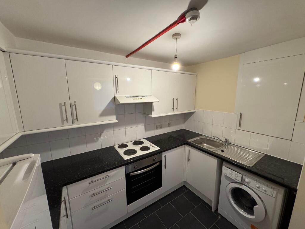 Apartment in Newcastle upon Tyne - View 2