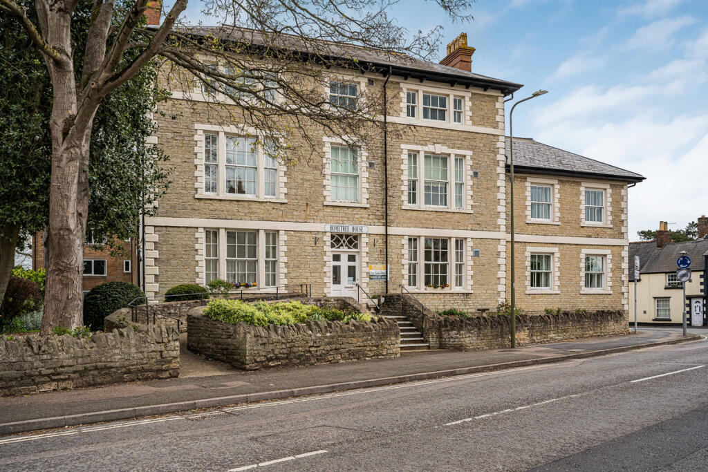 Main image of property: London Road, Bicester, OX26