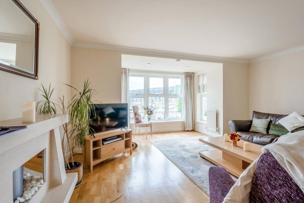 52 Harbourside, Kip Marina, Inverkip, PA16 0BF photo 4